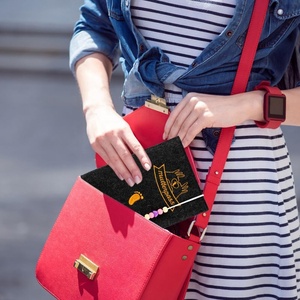 Funda de Fieltro con Patrón de Huellas de Bebé para Guardar el Mutterpass, para Madres y Mujeres Embarazadas, para Guardar el Libro de Maternidad, el Pasaporte, las Fotos de Ultrasonido - Product Image 6
