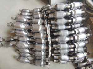 Konverter katalis universal <span class=keywords><strong>2</strong></span>.5 inci <span class=keywords><strong>2</strong></span> inci, konverter katalis mobil - Product Image 2
