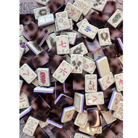 Jeu de Mahjong Américain Vintage Victorien Floral Paon 160 Pièces en Acrylique Blanc Ivoire avec Motif Cadre Antique Dragon Cygne – Cadeau de Fêtes