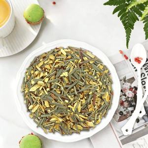 Natural Herbal Detox Tea with <strong>Mint</strong> and Lemongrass Flowers in Pyramidal Tea Bag Packaging <strong>Mint</strong> Tea Bag - Product Image 3