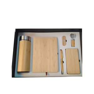 Regalo para año nuevo <span class=keywords><strong>2023</strong></span> Juego <span class=keywords><strong>de</strong></span> regalo <span class=keywords><strong>de</strong></span> cuaderno <span class=keywords><strong>de</strong></span> bambú portatarjetas <span class=keywords><strong>de</strong></span> bolígrafo Juego <span class=keywords><strong>de</strong></span> regalo promocional con logotipo personalizado <span class=keywords><strong>de</strong></span> negocios - Product Image 1
