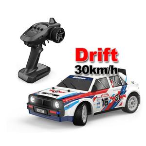 Voiture de course RC électrique 4x4 télécommandée UD1603 avec gyroscope, lumières LED et châssis métallique 1/16 2.4G pour drift - Product Image 1