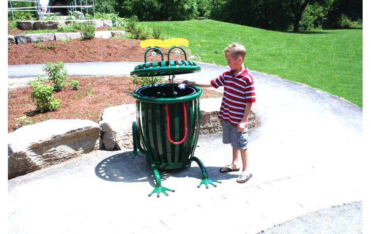 Frog Trash Can Unique Trash Receptacle Creative Dustbin for the Kids in Garden Zoo