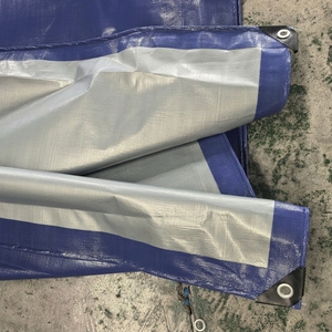 Bâche de protection pour <span class=keywords><strong>camion</strong></span>, imperméable, extérieure, bleue et argentée en PE, pour couvrir les marchandises sur les camions – Conception du fabricant de bâches - Product Image 3