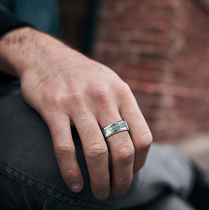 8mm cao đánh bóng Titan nhẫn cho nam giới phụ nữ phong cách vài đồ trang sức bào ngư vỏ bạc hoặc màu đen đám cưới ban nhạc không thấm nước - Product Image 6