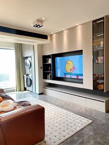<span class=keywords><strong>Meuble</strong></span> <span class=keywords><strong>TV</strong></span> flottant avec portes en verre LED et étagères ouvertes, blanc moderne pour salon, sur mesure - Product Image 2