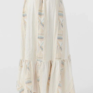 Conjunto de Dos Piezas para Mujer, Estilo Bohemio de Verano, Cuello en V, Estampado, Manga Abullonada, Top Corto y Falda, OEM ODM - Product Image 4