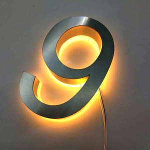 Plaque <span class=keywords><strong>de</strong></span> porte lumineuse en acier inoxydable brossé avec bandes LED <span class=keywords><strong>pour</strong></span> numéros <span class=keywords><strong>de</strong></span> <span class=keywords><strong>maison</strong></span> extérieurs, numéros d'<span class=keywords><strong>adresse</strong></span> <span class=keywords><strong>pour</strong></span> <span class=keywords><strong>maison</strong></span> et parc - Product Image 3