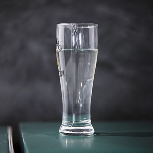 Ensemble de verres à bière soufflés à la main avec logo personnalisé OEM, verres à vin transparents, design de tasses à bière de football mondial, verres à pilsner transparents - Product Image 4