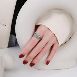 แหวน S925<span class=keywords><strong>ตา</strong></span>สีเงินแท้ของพระเจ้าแหวนคู่รักแบบปรับได้แหวนโลหะสามมิติสุดเท่สำหรับผู้ชายแหวนเครื่องประดับสีเทอร์ควอยซ์ - Product Image 5