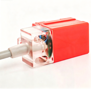 Sensor de Proximidad Inductivo Cuadrado PL-05N NPN NO 5mm 10-30VDC Carcasa de Plástico ABS - Product Image 4