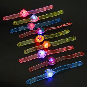 Pulseras de Dibujos Animados Luminosas, Pulseras de Plástico que Brillan en la Oscuridad para Niños de 4 a 7 Años, Juguete Unisex - Product Image 1