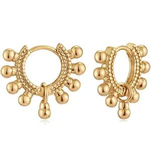 Женские золотые серьги-кольца Huggie, серьги-кольца с шариками из бисера, серьги-подвески ручной работы, гипоаллергенные серьги для женщин
