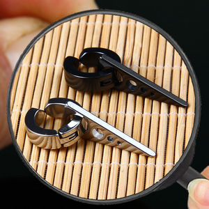 Stile Punk Non appannato triangolo in acciaio inox ciondolo uomo Rock Hip Hop No Piercing <span class=keywords><strong>orecchio</strong></span> polsino orecchini per uomo - Product Image 4
