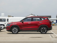 Penjualan Terbaru 2025 untuk Seltos 1.5L Bensin Otomatis R16 5-pintu 5-kursi SUV Interior Gelap untuk Pengemudi Dewasa