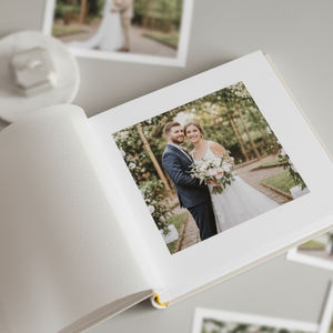 Diviseur de papier <span class=keywords><strong>parchemin</strong></span> de luxe avec impression personnalisée 25X25 CM Tissu Lin Cove Auto-Adhésif Livre Photo Album Impression de Livre - Product Image 3