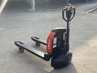 Chariot à palettes électrique à batterie au lithium de la célèbre marque HELI, capacité de traction nominale de 1,5 tonne, modèle CBD15J-LI3, avec fonction de freinage en cas de coupure de courant