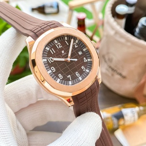Montre de Plongée 40mm Personnalisée Logo NH35 avec Mouvement Automatique Seiko de Luxe, <span class=keywords><strong>Cadran</strong></span> <span class=keywords><strong>Noir</strong></span> Argent Étanche en Verre Saphir pour Hommes - Product Image 3