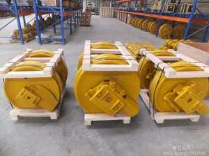 Produsen Grosir Pasokan Langsung Suku Cadang Undercarriage Merek TIG/SAR Roda Pemandu <span class=keywords><strong>Excavator</strong></span> <span class=keywords><strong>Track</strong></span> <span class=keywords><strong>Idler</strong></span> Assy SH200 <span class=keywords><strong>SH220</strong></span> - Product Image 3