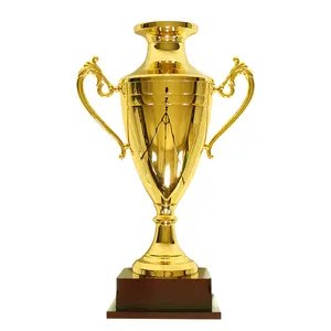Collezione Yiwu trofei in metallo professionale premi trofei trofeo corona personalizzata