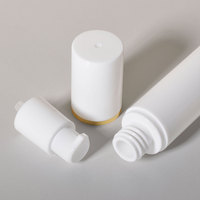 Flacon pompe sans air de luxe 15/30/50 ml avec bord doré, couleur personnalisée, vide, pour crème visage et masque facial, en plastique, impression sérigraphique