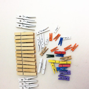 Vente directe d'usine arc-en-ciel couleur épingle à linge en <span class=keywords><strong>bois</strong></span> pour bricolage en gros <span class=keywords><strong>chevilles</strong></span> en <span class=keywords><strong>bois</strong></span> naturel pinces à linge en bambou pour le ménage - Product Image 2