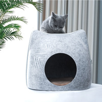 Niche carrée classique pour chat d'intérieur avec griffoir, lit et tunnel en feutre – Amovible et lavable, emballage en sac OPP