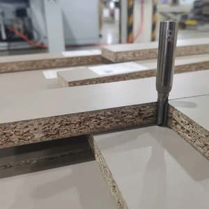 Forets diamantés PCD de qualité supérieure pour le travail du bois et la menuiserie industrielle, idéaux pour le contreplaqué en atelier. - Product Image 2