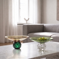 Plateau de service en verre artistique soufflé à la main, ambre vert, de luxe italien, avec base sphérique irrégulière, pièce maîtresse sculpturale pour la décoration de table