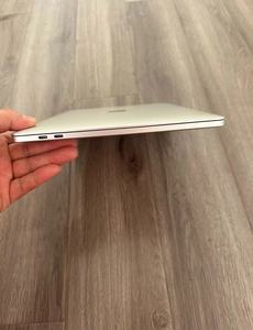 Portátil MacBook Pro de 13.3 pulgadas 2019 A2159 usado, Intel Core i5 de 8.ª generación, 8 GB de RAM, SSD de 256 GB, Touch Bar, pantalla Retina de 13.3 pulgadas - Product Image 4
