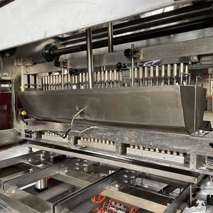 Machine <span class=keywords><strong>de</strong></span> fabrication <span class=keywords><strong>de</strong></span> bonbons durs et sucettes entièrement automatique Sanfu, ligne <span class=keywords><strong>de</strong></span> production <span class=keywords><strong>de</strong></span> bonbons 6690x700x1400mm - Product Image 6