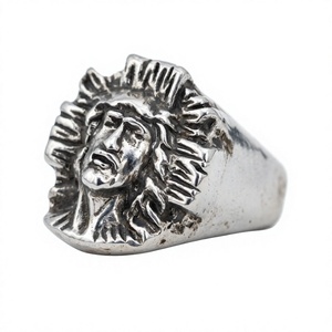 Anillo ORIGINAL de Titanio con Retrato de Calavera, Estilo Punk Vintage, Geométrico, Unisex, para Regalo o Fiesta - Product Image 4