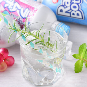 Wholesale Exotic Drink Cantaloupe Flavored <strong>Soda</strong> Drink <strong>Japanese</strong> Carbonated Drink Sparkling Water - Product Image 2