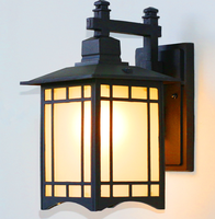 Lampes solaires murales extérieures antiques en aluminium Lanterne de jardin montée sur le mur Étanche LED extérieur avec diffuseur en verre