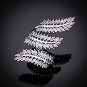 <span class=keywords><strong>Set</strong></span> di Gioielli da Sposa di Lusso con Zirconia Cubica Parure da 4 Pezzi con Choker Orecchini e Collana di Zirconi Bianchi da Donna - Product Image 5