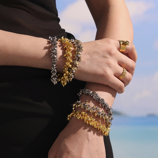 Fashion High Quality Waterproof 18K Gold Plated Stainless Steel Bracelet for Women Heart Charm Beaded Bracelet