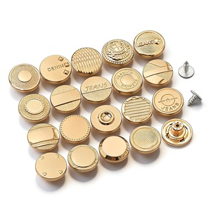Boutons et rivets en métal Zamac pour jeans et vêtements en denim, avec logo personnalisé et motif plaqué or. - Product Image 1