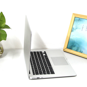 Apple MacBook Air - 13.3 inch - Core i5 - 8 GB Ram - 256 GB SSD - English, Silver