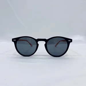 Occhiali da sole 2024 moda montatura opaca retrò rotondo UV400 occhiali da sole personalizzati da donna