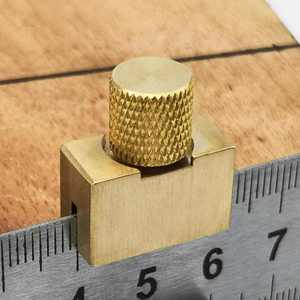 Bloc <span class=keywords><strong>de</strong></span> positionnement pour règle en acier, traçage d'angle en laiton, jauge <span class=keywords><strong>de</strong></span> marquage <span class=keywords><strong>de</strong></span> lignes pour localisateur <span class=keywords><strong>de</strong></span> règle, outils <span class=keywords><strong>de</strong></span> traçage et <span class=keywords><strong>de</strong></span> mesure pour le bricolage et la menuiserie - Product Image 5