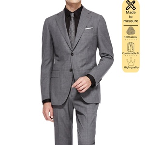 2025 MTM classique gris simple 2 boutons et <span class=keywords><strong>costume</strong></span> à revers cranté avec 2 poches et poche poitrine pour hommes <span class=keywords><strong>costume</strong></span> de luxe d'affaires - Product Image 1