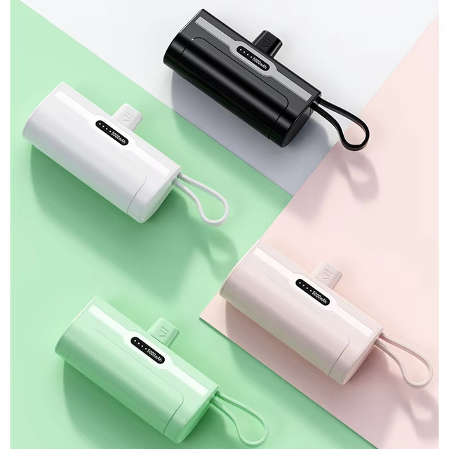 2026 New Coming Lipstick Size Portable Charger Power Bank Type C Lighting Mobile Phone Capsule Powerbank