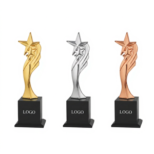 Trofeo de Metal Moderno Fundido a Presión con Acabado Cromado y Grabado Láser para Logros Deportivos - Product Image 1