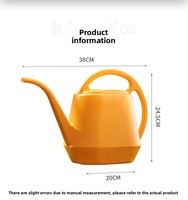 Arrosoir en plastique durable extra large de 4 L avec bec long pour l'utilisation domestique et le jardinage, idéal pour la plantation de fleurs et de légumes