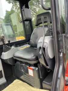 รถขุด Kubota U55 มือสอง สภาพดี พร้อมใบรับรอง CE EPA ขนาด 6 ตัน รถขุดขนาดเล็กแบบตีนตะขาบ พร้อมอุปกรณ์เสริม Thumb Attachment - Product Image 6