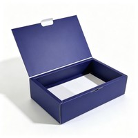 Boîte cadeau cosmétique personnalisée en kraft ondulé écologique et recyclable avec insert, impression quadricolore et marquage à chaud