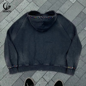 เสื้อฮู้ดซิปเต็มตัวลายตัวอักษรประดับเพชรแบบกำหนดเอง ทรงโอเวอร์ไซส์ ผ้าฟลีซหนานุ่ม สไตล์สตรีทแวร์ วินเทจ ลุคย้อนยุค Y2K สำหรับทุกเพศ - Product Image 4
