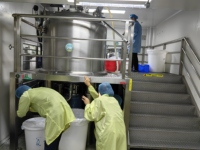 Équipement multifonctionnel de mélange cosmétique sous vide pour la production de mayonnaise, de lotion et de crème