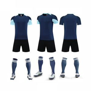 Camiseta de Fútbol Clásica Transpirable de Secado Rápido al por Mayor, Manga Corta, Personalizada, 100% Poliéster, Ropa de Entrenamiento de Fútbol de Alta Calidad - Product Image 2