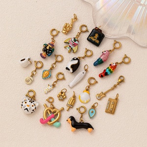 Boutique de Animales Esmaltados | Dije con Colgante de Animal de Acero Inoxidable Chapado en Oro de 18K PVD para Fabricación de Joyas | Impermeable y Duradero - Product Image 3
